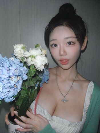 Full leaked Berry private photo