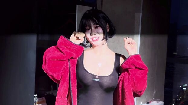 Full leaked Berry page private photo