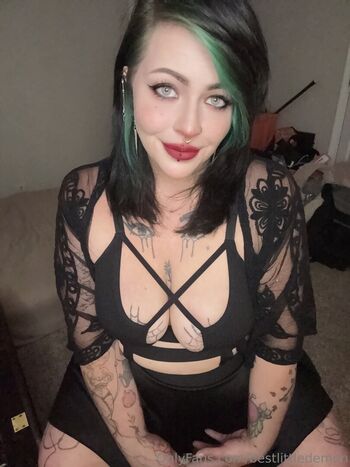 Full leaked Bestlittledemon private photo