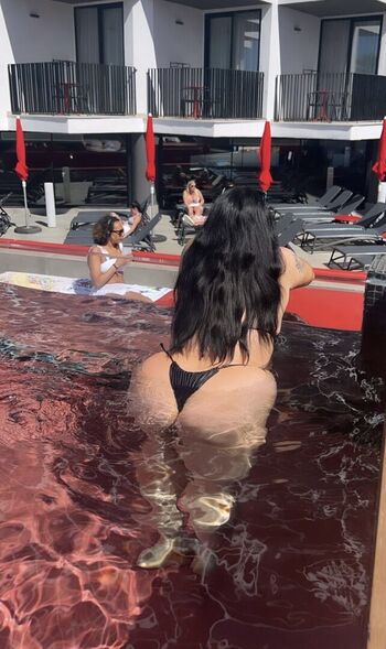 Full leaked Beth private photo