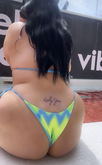 Full leaked Beth private photo