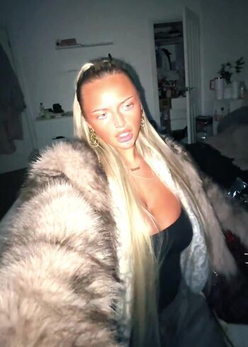 Full leaked Beth gould page private photo