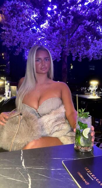 Full leaked Beth gould page private photo