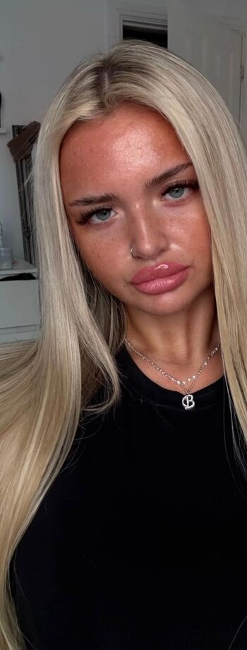 Full leaked Beth gould private photo