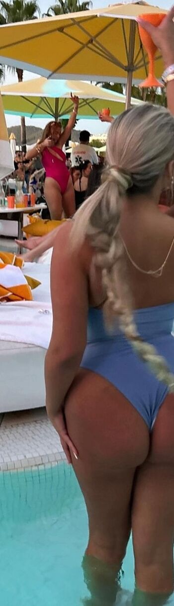 Full leaked Beth gould private photo