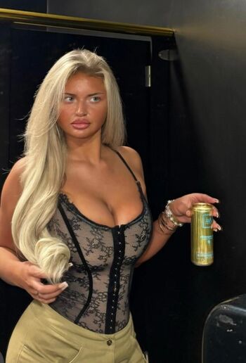 Full leaked Beth gould private photo