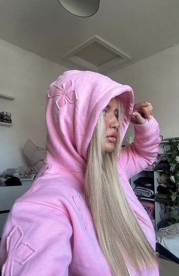 Full leaked Beth gould private photo