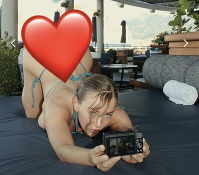 Full leaked Beth lily private photo