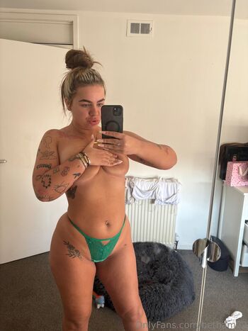 Full leaked Beth macdonald private photo