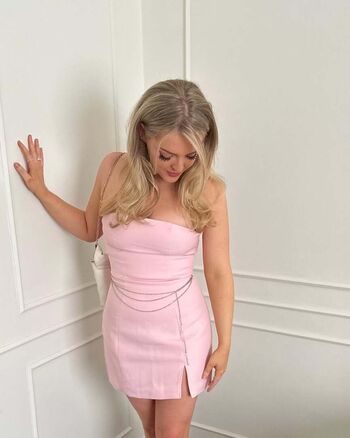 Full leaked Beth mae private photo