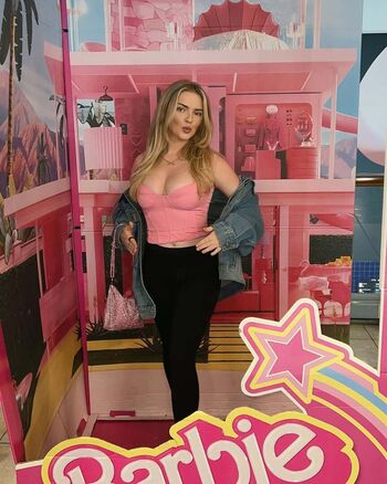 Full leaked Beth mae private photo