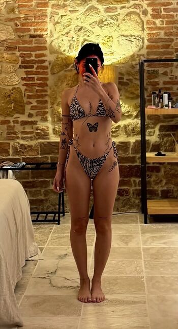 Full leaked Beth sal private photo