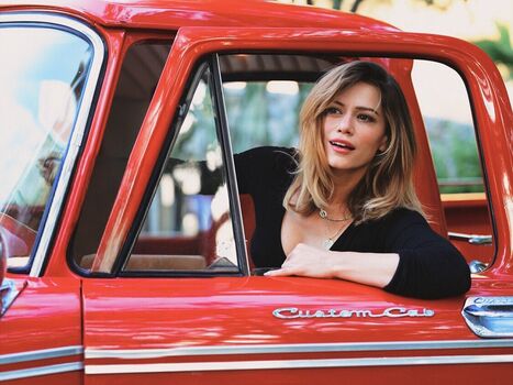 Full leaked Bethany joy lenz private photo