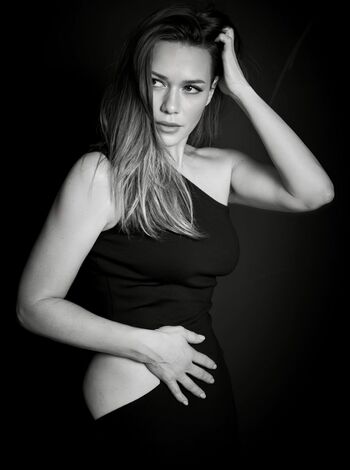 Full leaked Bethany joy lenz private photo