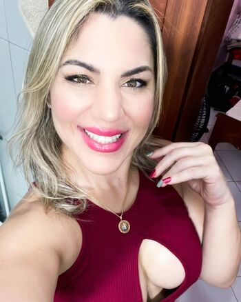 Full leaked Bethe correia page private photo