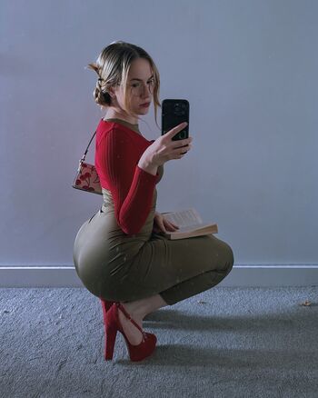 Full leaked Bethfit page private photo