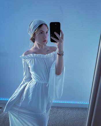 Full leaked Bethfit page private photo