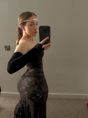 Full leaked Bethfit private photo