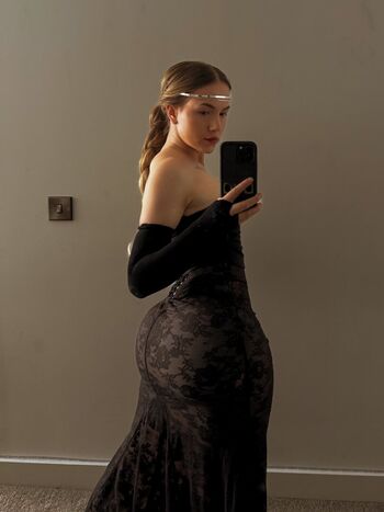 Full leaked Bethfit private photo