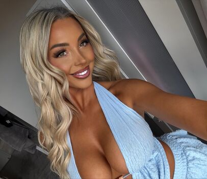 Full leaked Bethyycm private photo