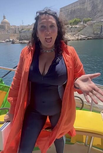 Full leaked Bettany hughes private photo