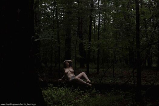 Full leaked Bettie bondage private photo