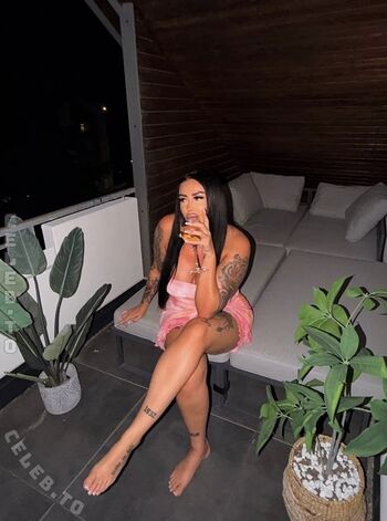 Full leaked Bettina private photo