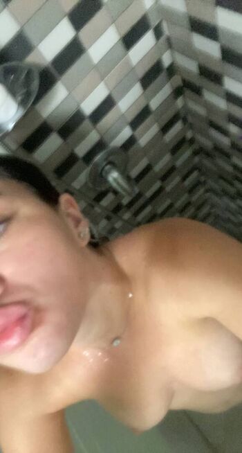 Full leaked Betty private photo