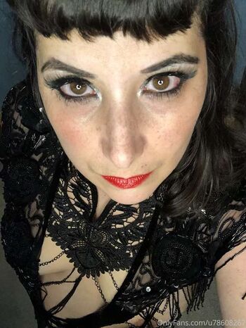BettyBangs