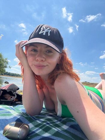 Full leaked Bettydouglas private photo