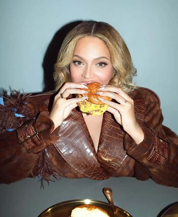 Full leaked Beyonce page private photo
