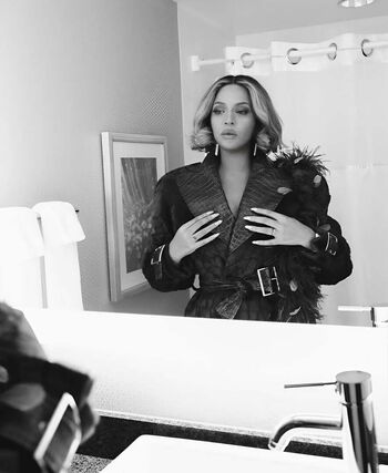 Full leaked Beyonce page private photo