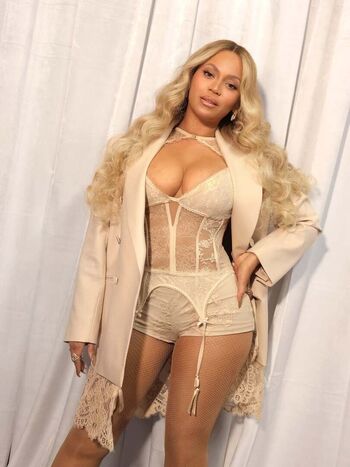Full leaked Beyonce page private photo