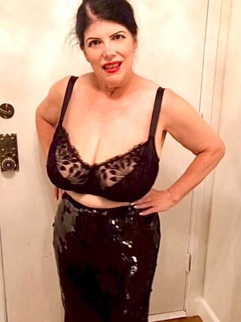 Full leaked Bianca white roses private photo