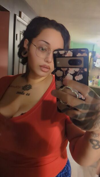 Full leaked Big bimbo baggins private photo