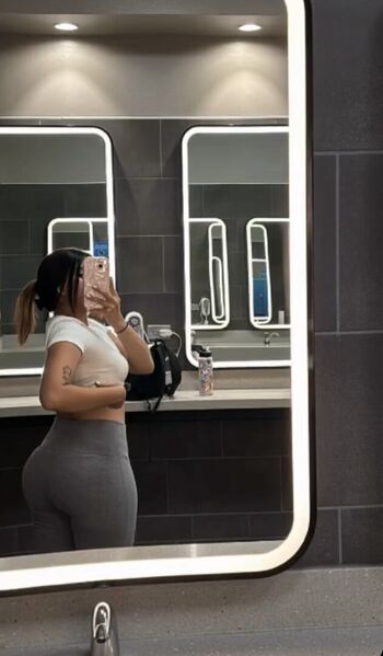 Full leaked Big booty karla private photo