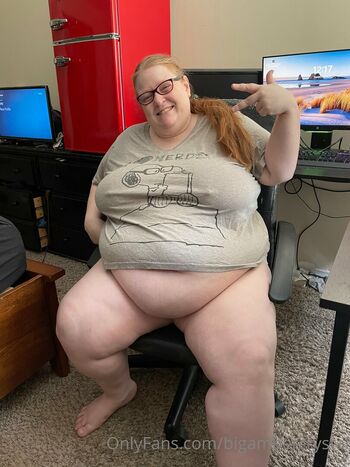 Full leaked Bigambercrystal private photo