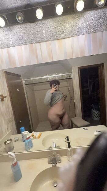 Full leaked Bigbootyboyslut private photo
