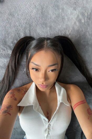 Full leaked Biigbambi private photo