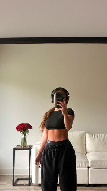 Full leaked Biigbambi private photo