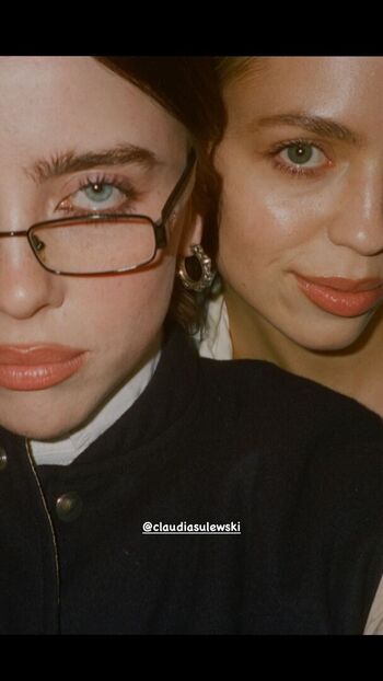 Full leaked Billie eilish  page private photo
