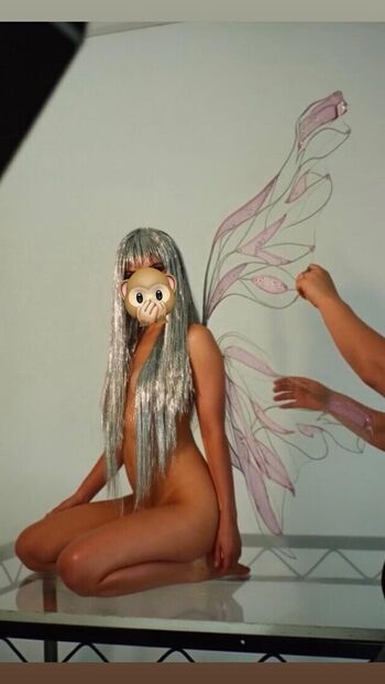 Full leaked Billie eilish  page private photo