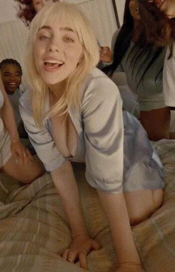 Full leaked Billie eilish private photo