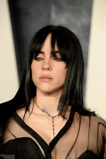 Full leaked Billie eilish private photo