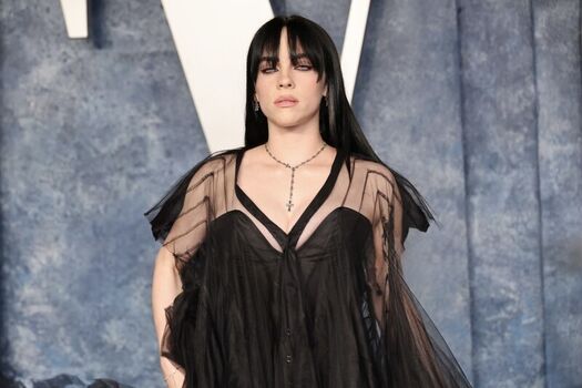 Full leaked Billie eilish private photo
