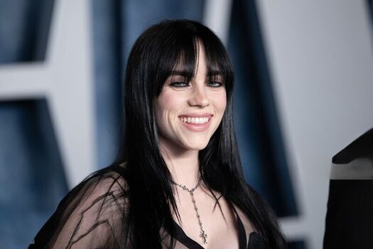 Full leaked Billie eilish private photo