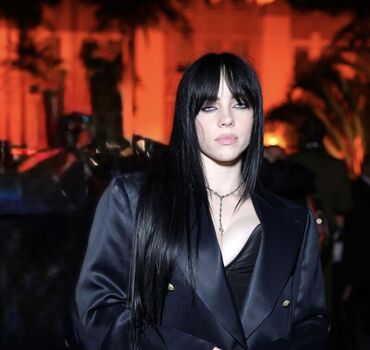 Full leaked Billie eilish private photo