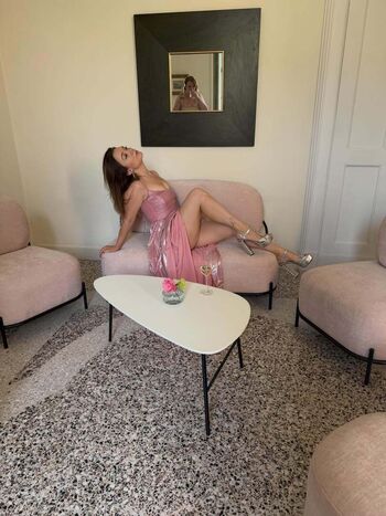 Full leaked Billie lourd private photo