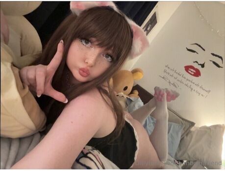bimbogrlfriend