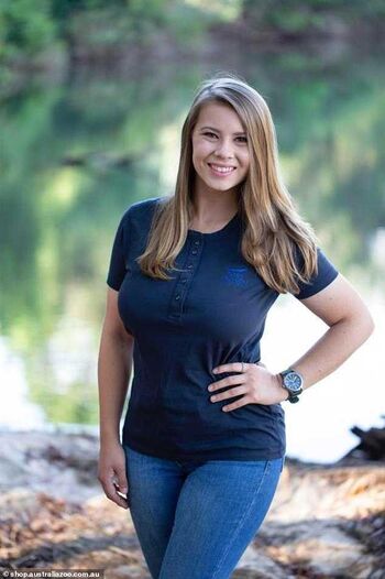 Full leaked Bindi irwin private photo